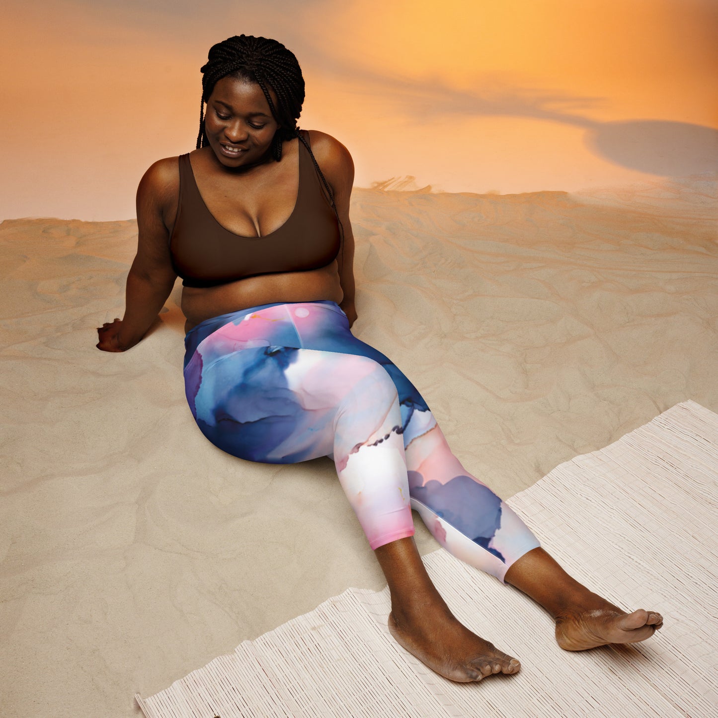 Women Capri Legging - Abstract Fluid Print