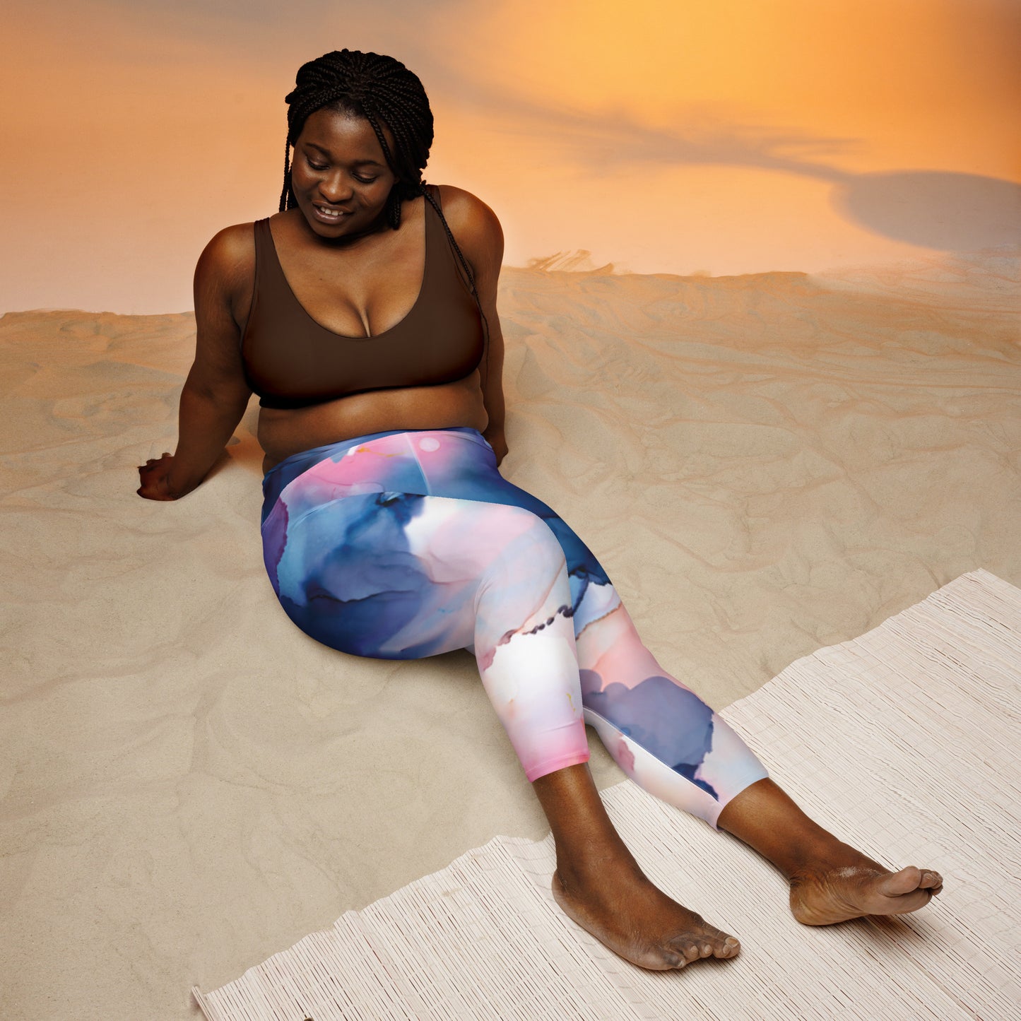 Women Capri Legging - Abstract Fluid Print